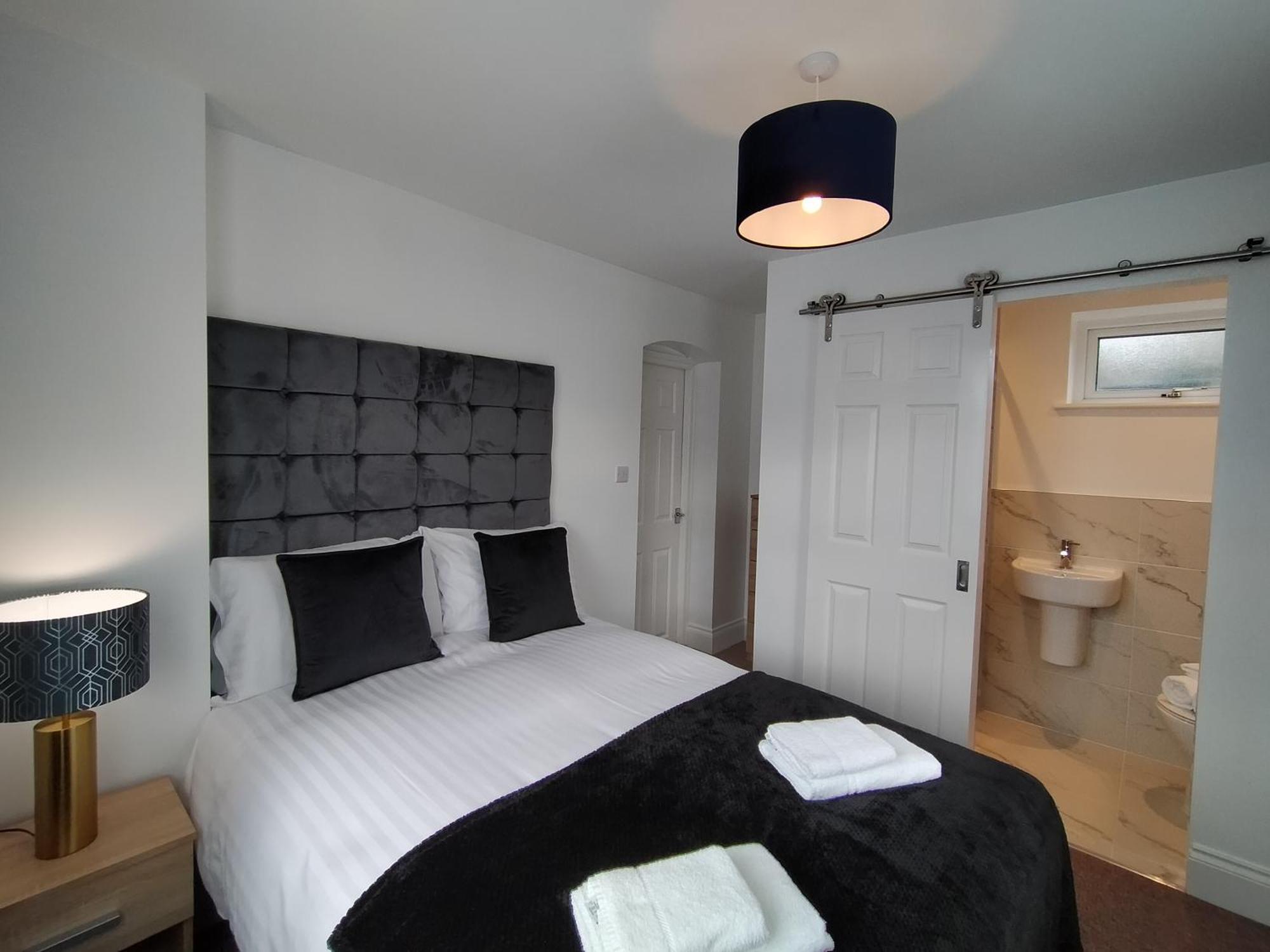 Villa Sirius House - Sleeps 7, Driveway, Garden à Crewe Extérieur photo