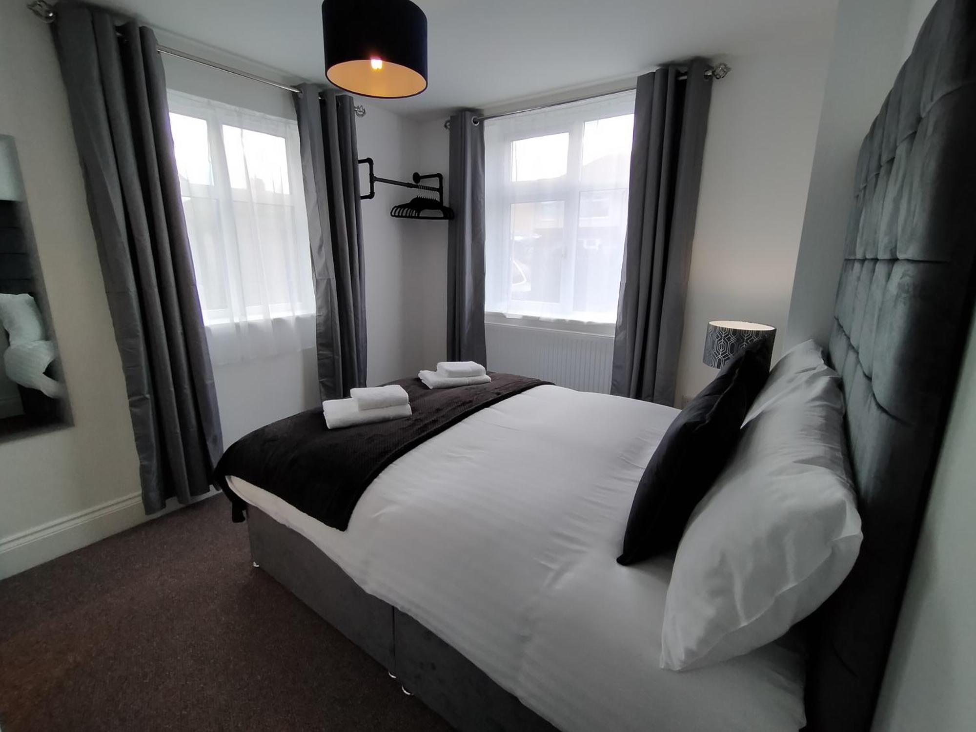 Villa Sirius House - Sleeps 7, Driveway, Garden à Crewe Extérieur photo