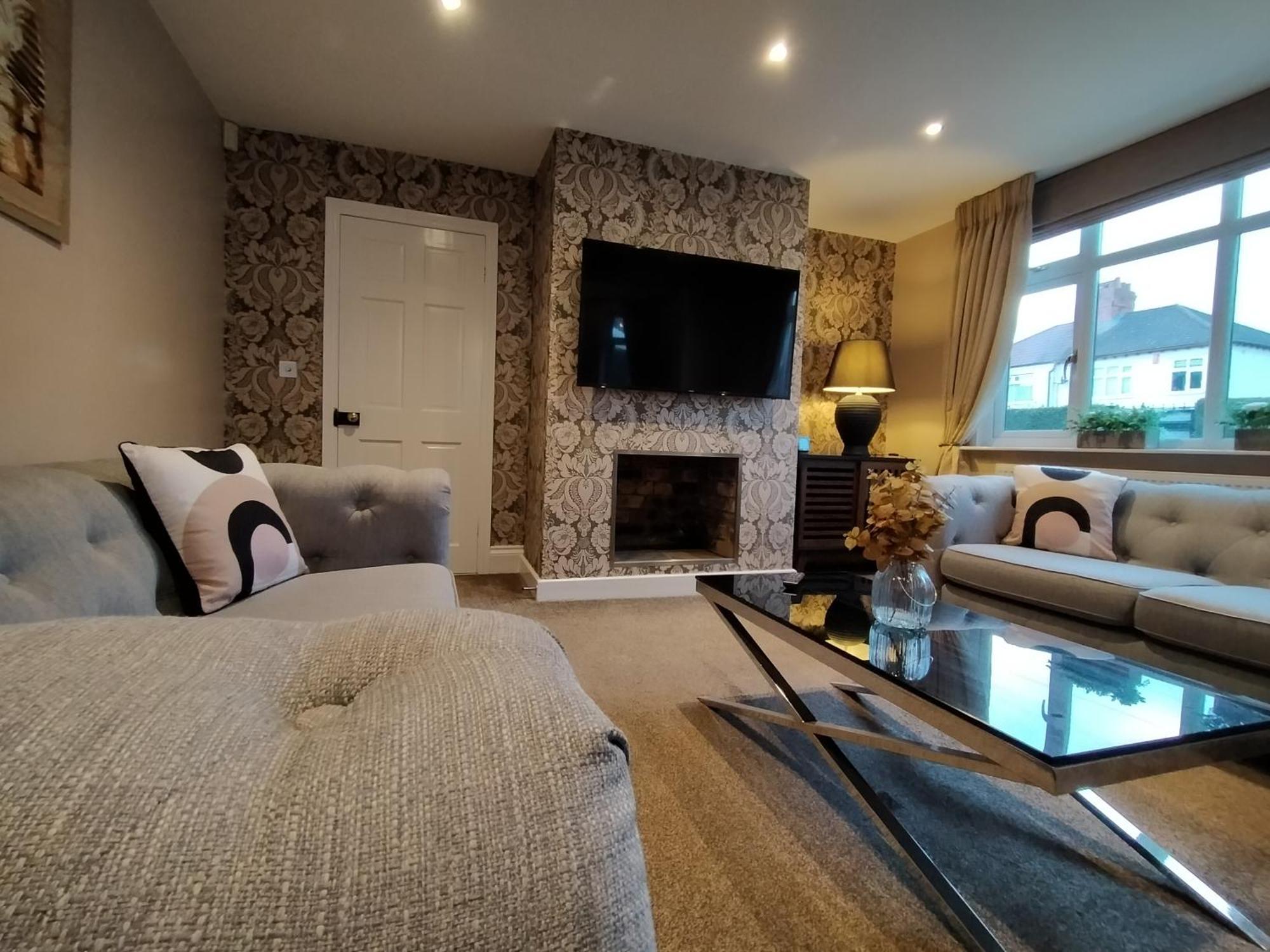 Villa Sirius House - Sleeps 7, Driveway, Garden à Crewe Extérieur photo